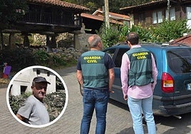Agentes de la Guardia Civil frente a la casa del ganadero asesinado.