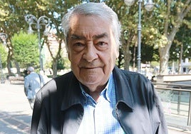 José Ramón Enguita Álvarez, en el paseo de Begoña.