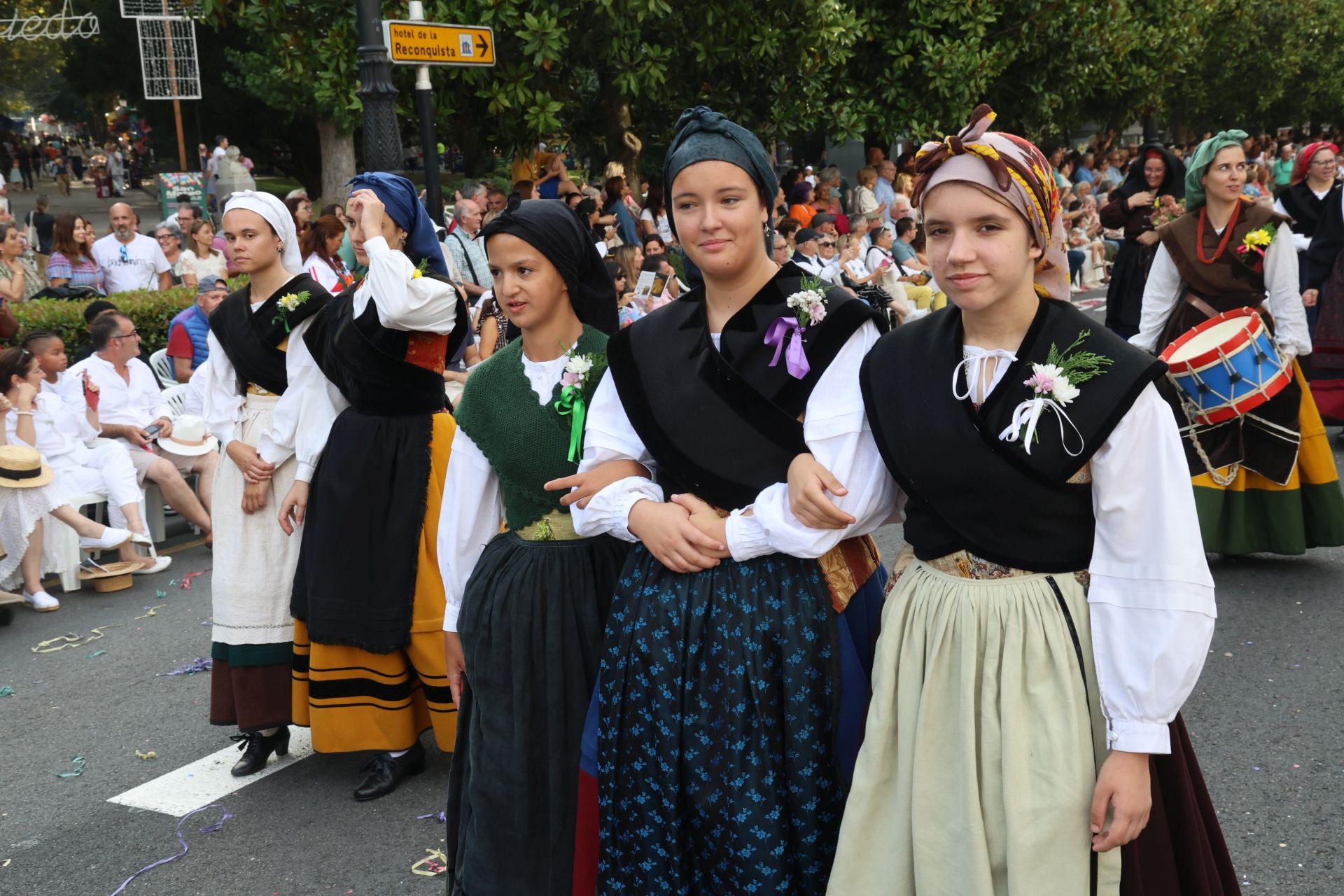 El desfile del Día de América en Asturias 2025, en imágenes