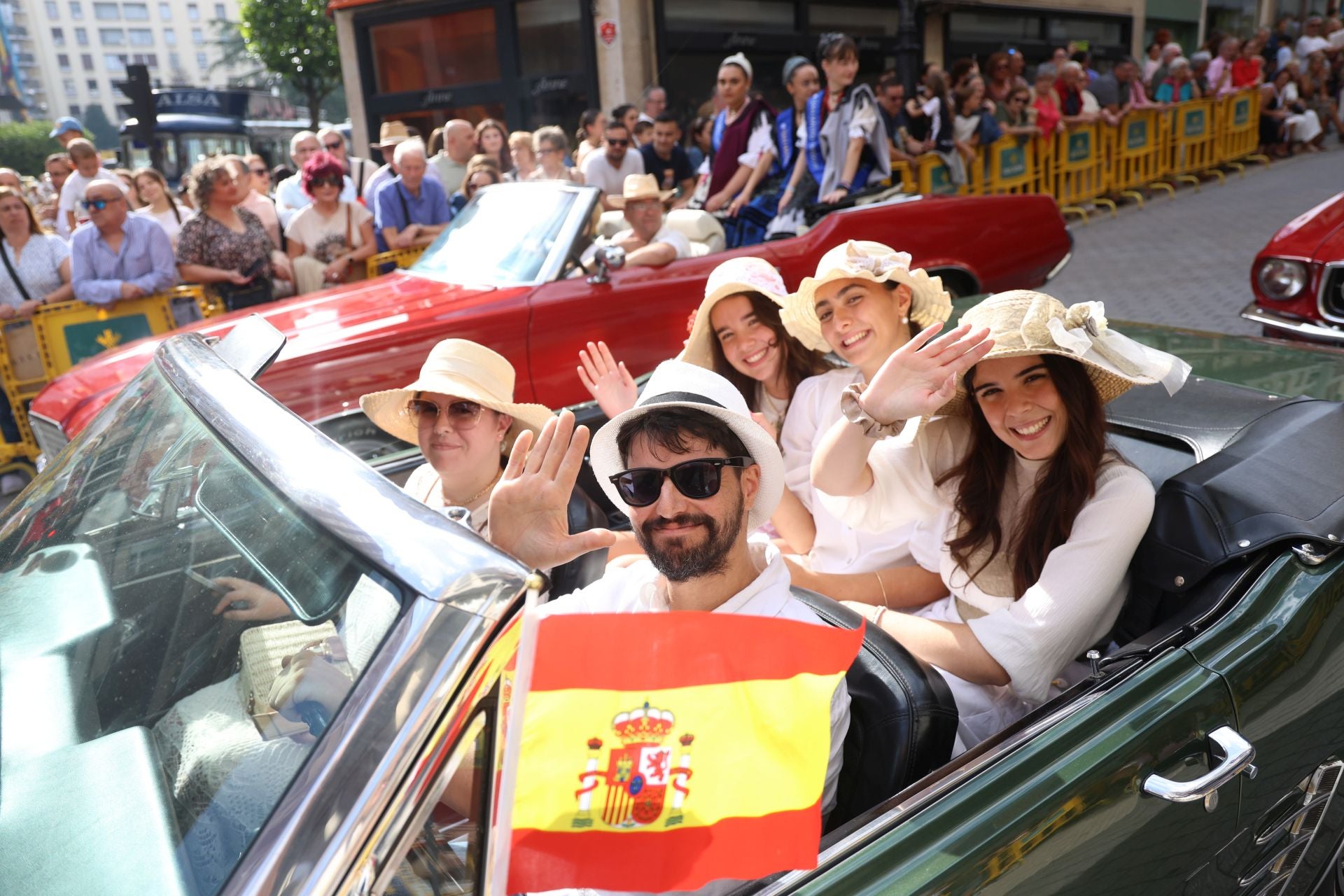 El desfile del Día de América en Asturias 2025, en imágenes