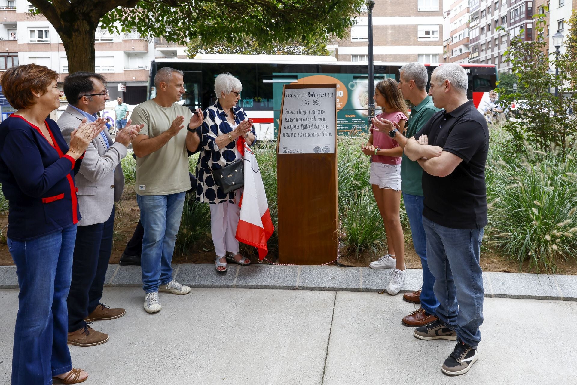 Gijón inaugura los jardines de José Antonio Rodríguez Canal