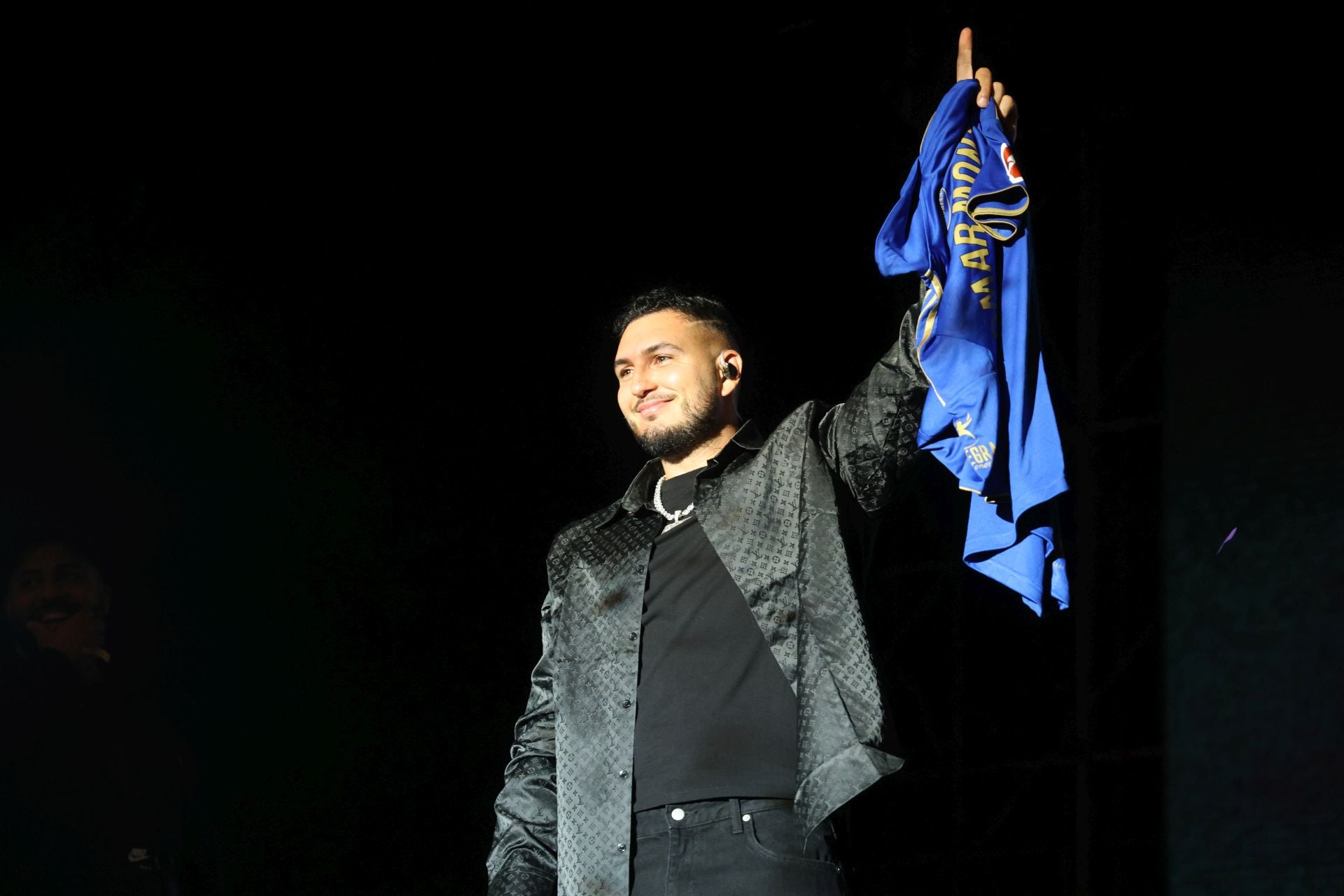 La Ería salta al ritmo de Omar Montes