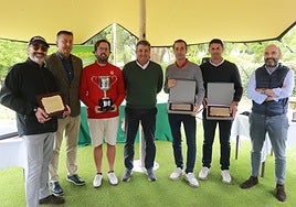 José Ramón Rodríguez, Ramón González, Juan García-Ochoa, Arturo Zarauza, Miguel Díaz, Jesús Vega-Arango y Diego Oliveira, en la clausura del torneo.