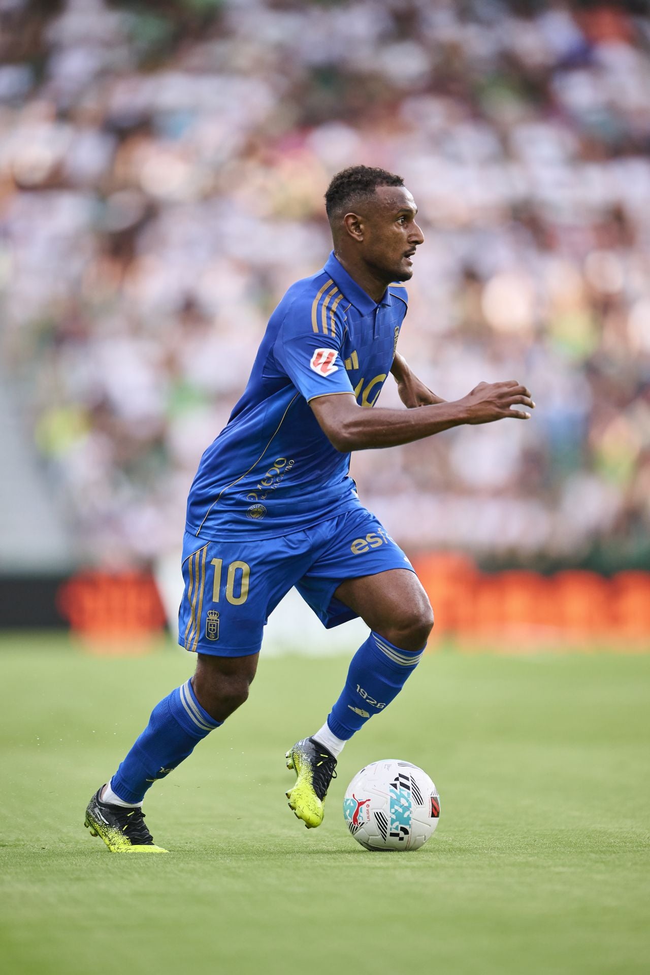 Las mejores imágenes del Elche - Real Oviedo