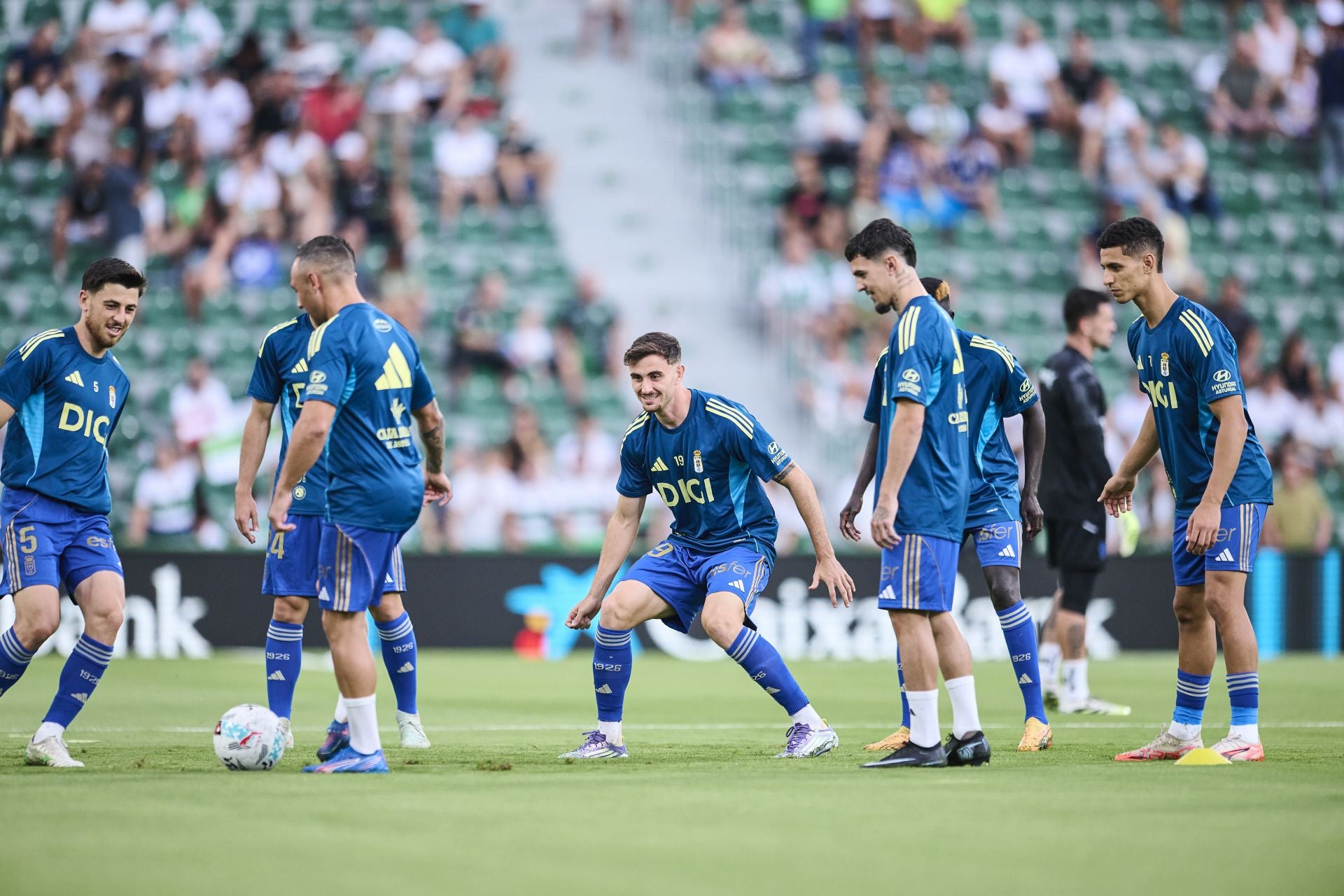 Las mejores imágenes del Elche - Real Oviedo