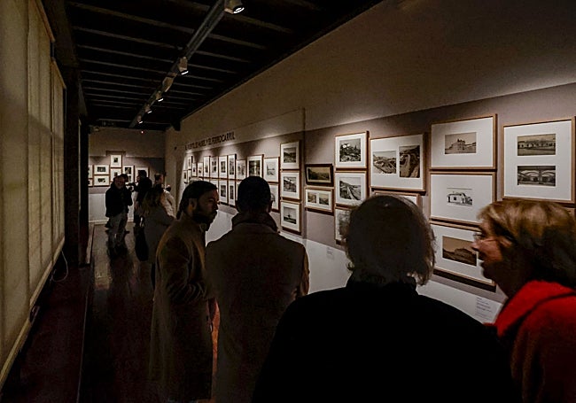 Visita a la exposición 'Epicentro Fotografía'.