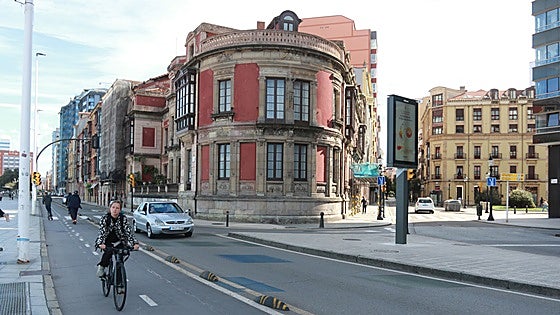 La familia Alvargonzález vende el palacete de Capua, en Gijón, al Instituto Urológico Asturiano