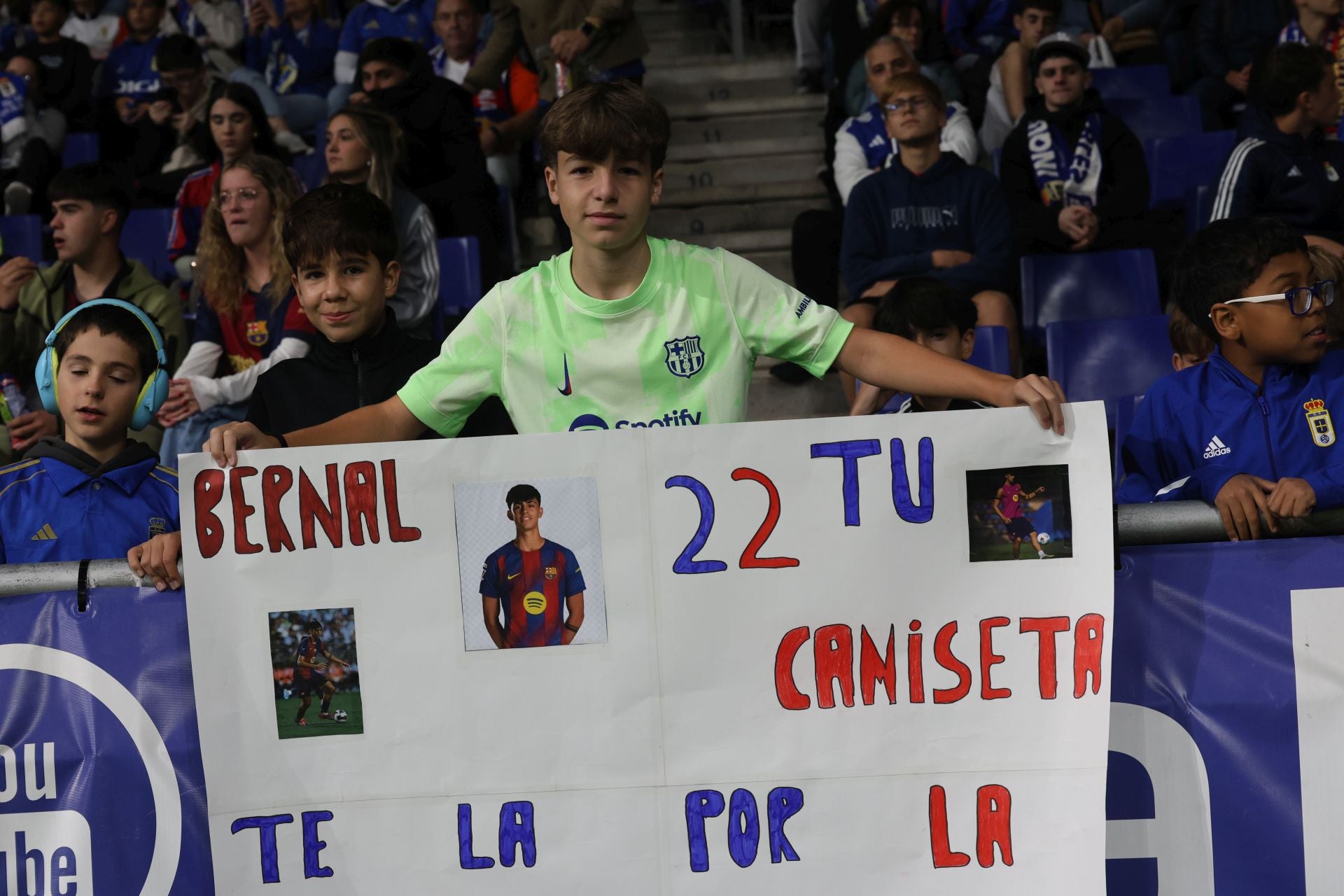 ¿Estuviste en el Real Oviedo - Barcelona? ¡Búscate en las imágenes!