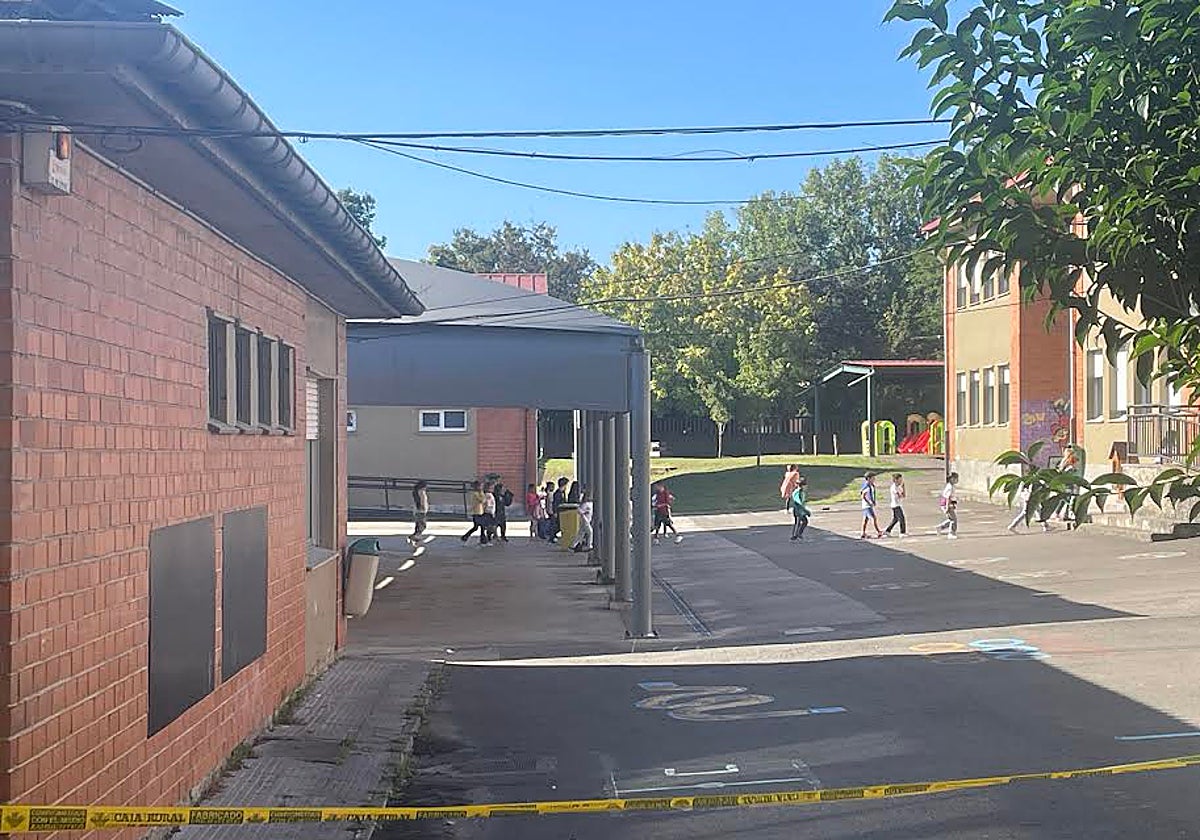 La escuela Condado de Noreña donde se habilitarán dos nuevas aulas de la escuela de 0 a 3 años