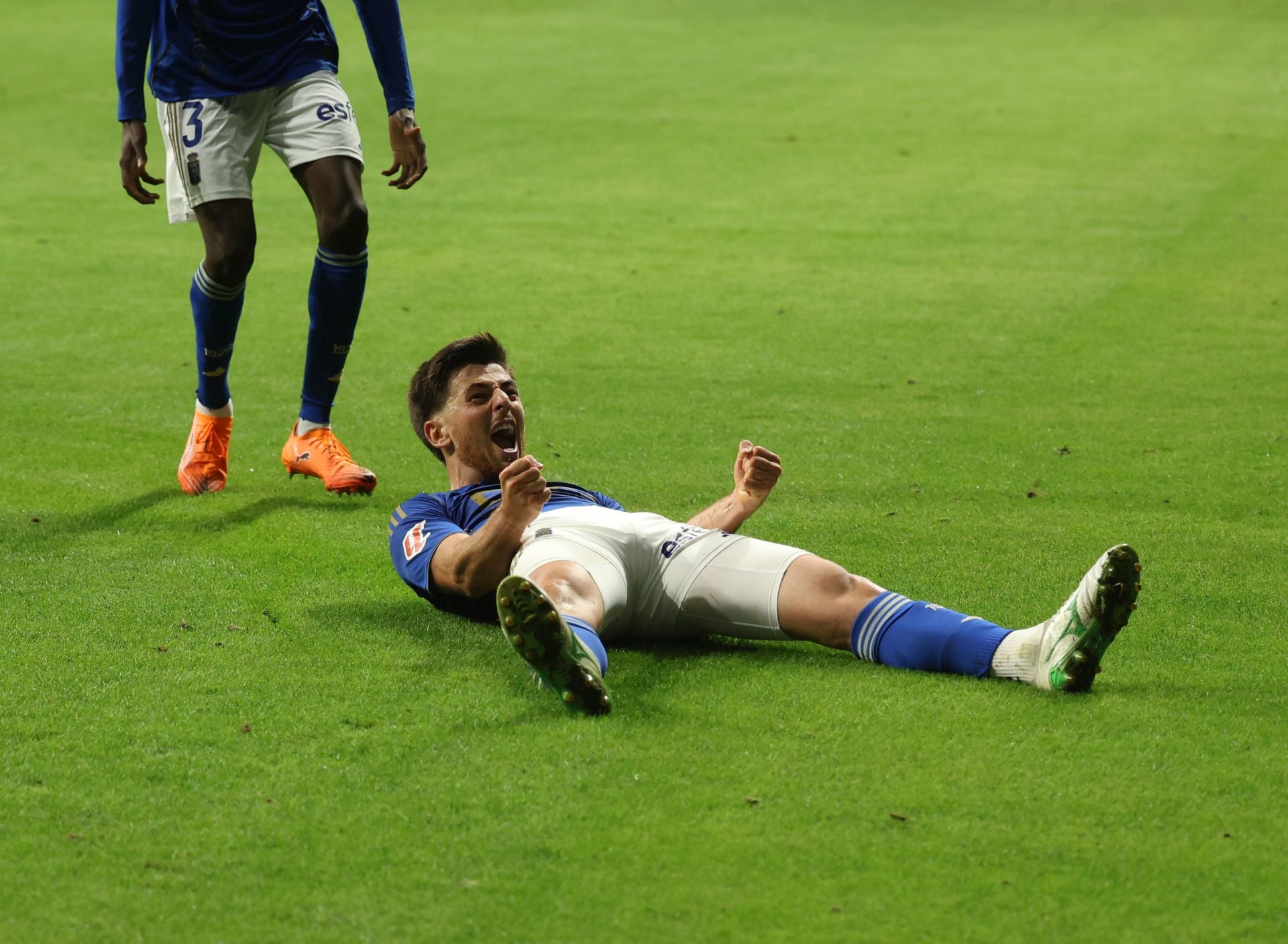 Las mejores jugadas del Real Oviedo - Barcelona