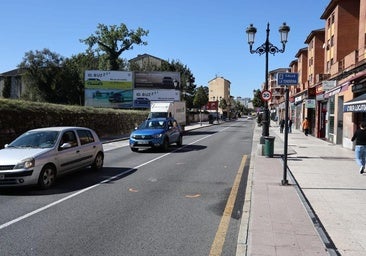 Atropellan a un hombre en la parada de bus de La Tenderina en Oviedo