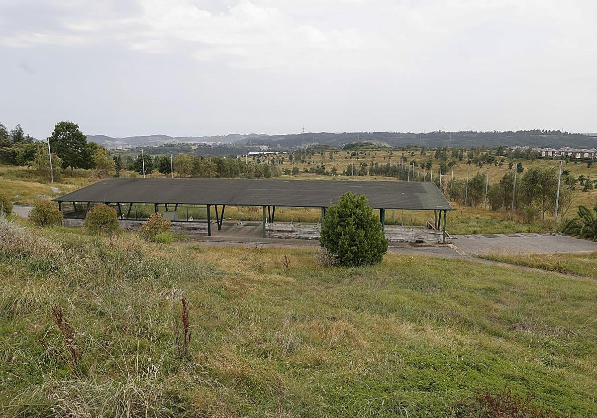 El abandono en el campo de golf es evidente.