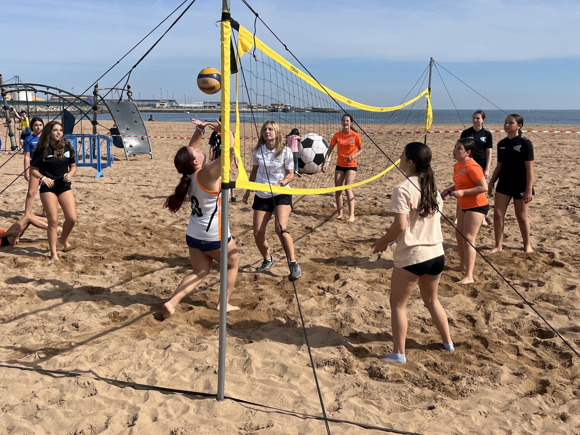 Gijón juega en el Oeste