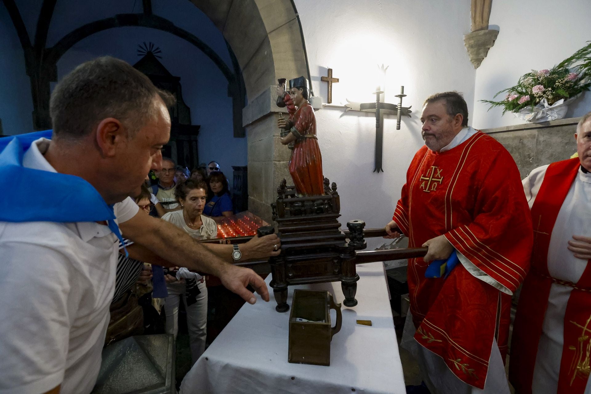 Los Mártires de Valdecuna llenan Mieres de tradición y celebración