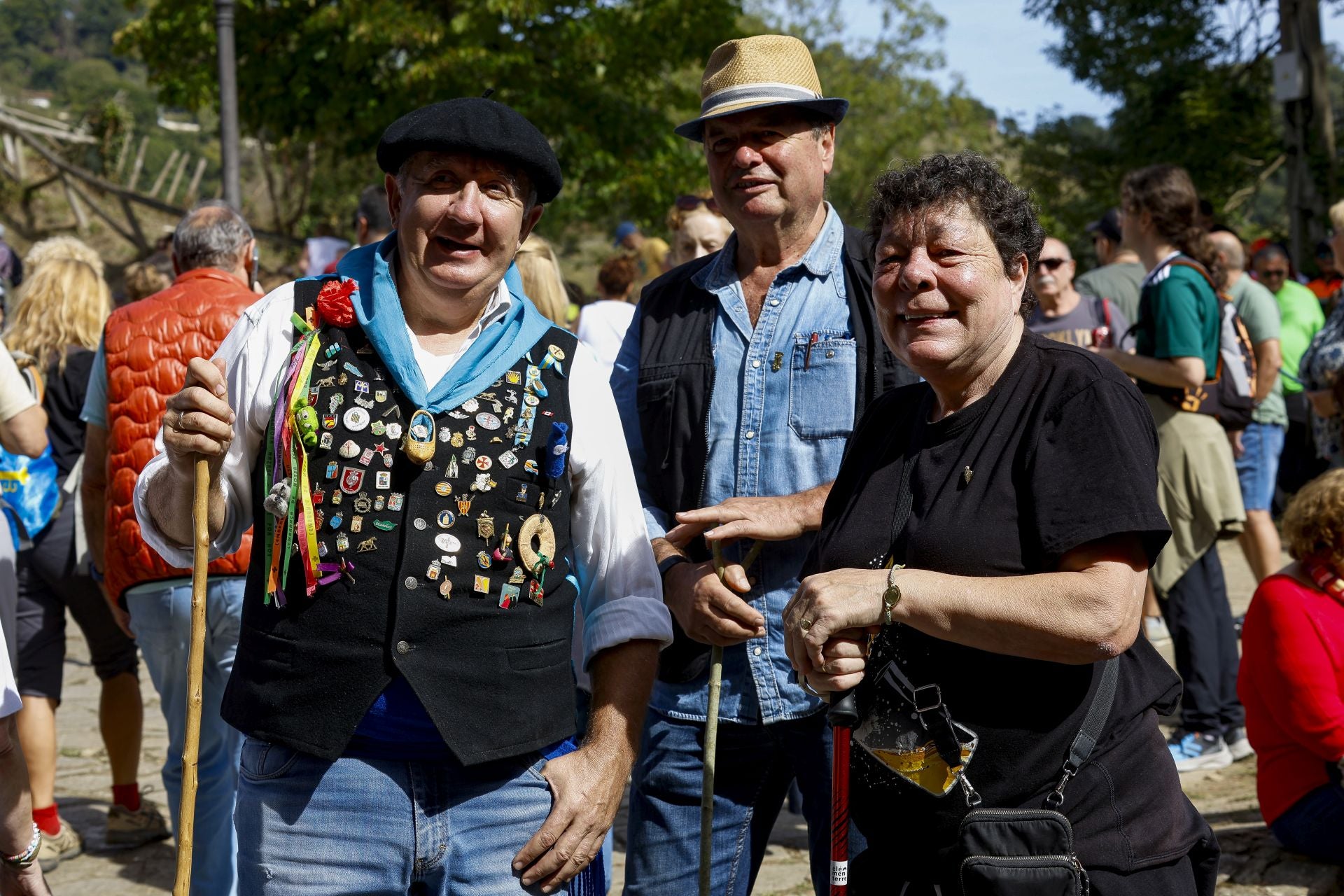 Los Mártires de Valdecuna llenan Mieres de tradición y celebración