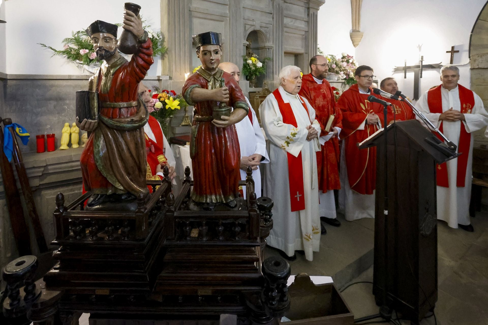 Los Mártires de Valdecuna llenan Mieres de tradición y celebración