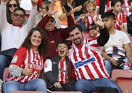 ¿Estuviste este domingo en El Molinón? ¡Búscate entre las fotos del Sporting-Albacete!