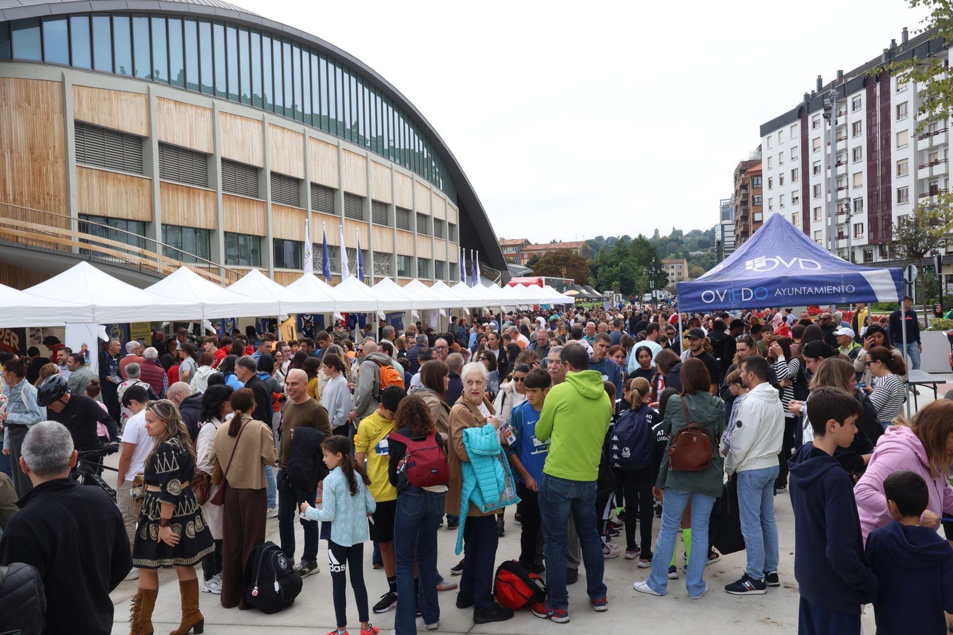 Oviedo inicia la Semana Europea del Deporte a pie de pista
