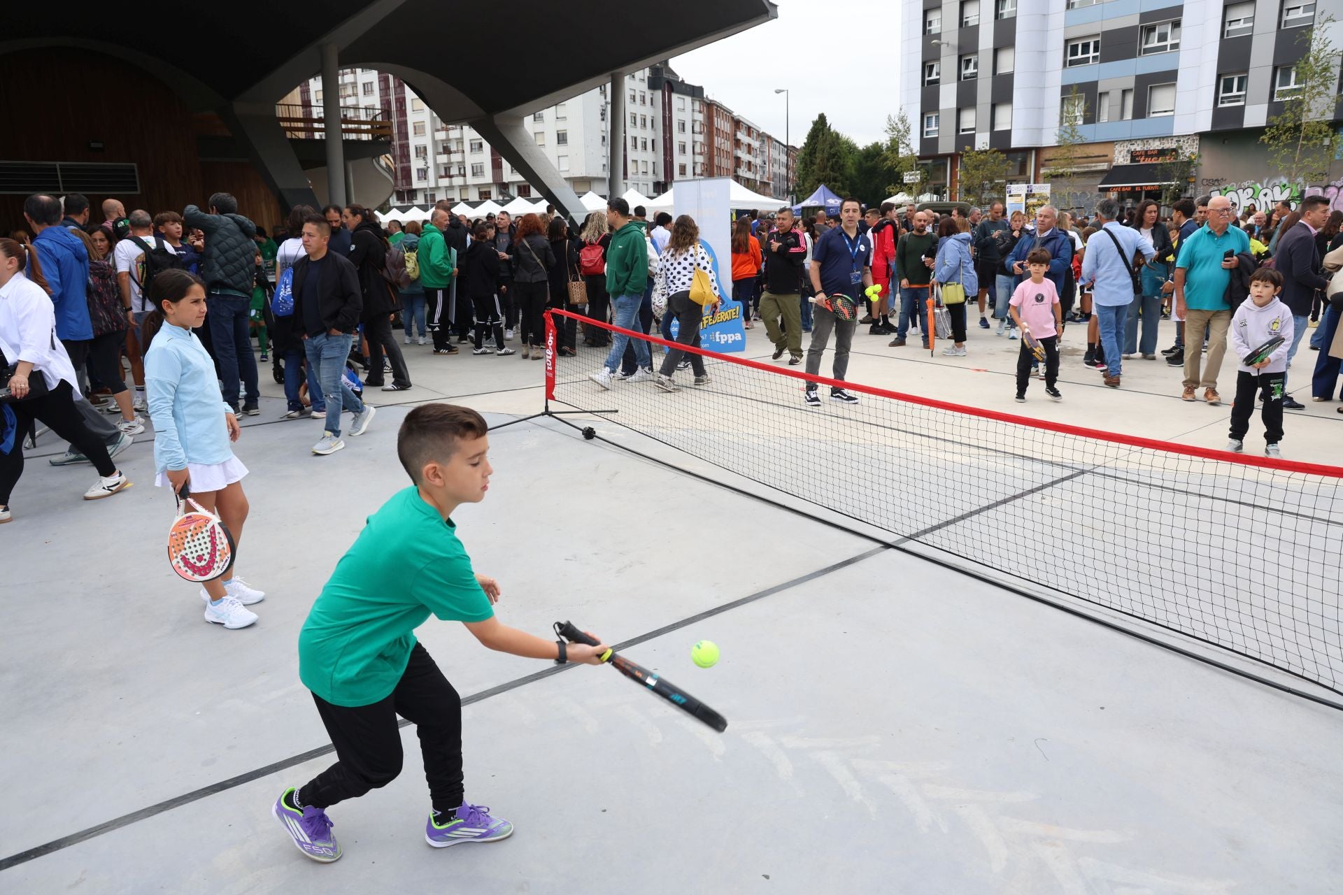 Oviedo inicia la Semana Europea del Deporte a pie de pista