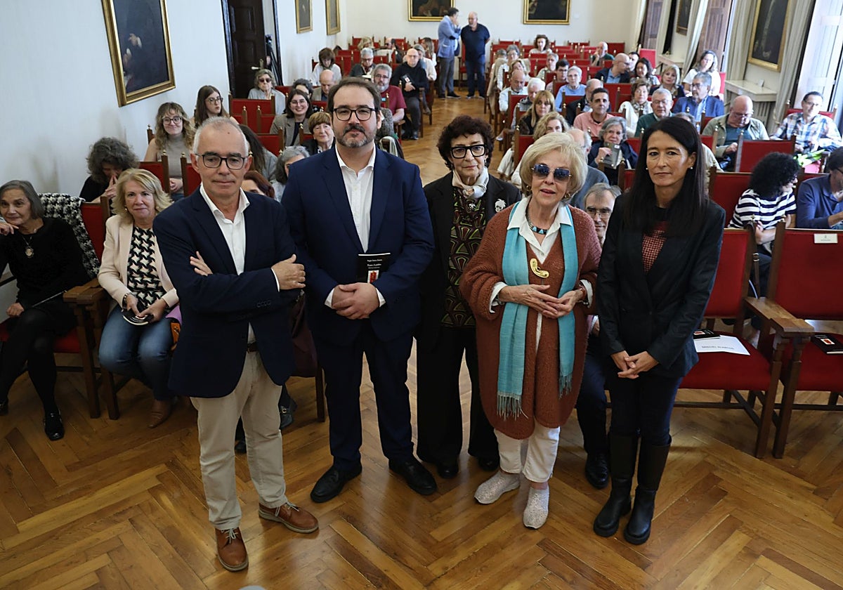 Antón García, Sergio García Zamora, Olvido García Valdés, Josefina Martínez y Araceli Iravedra.