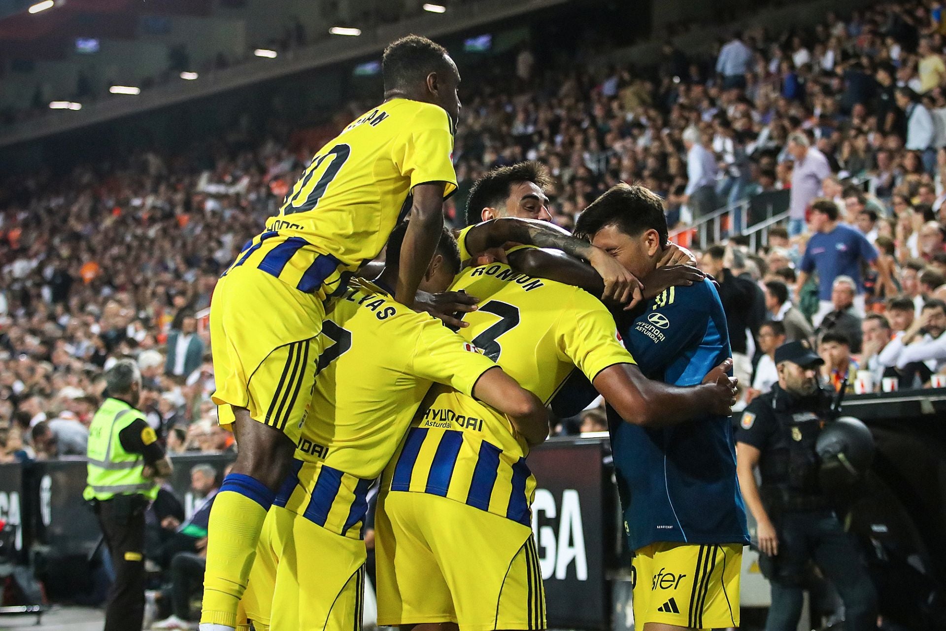 Las mejores jugadas de la remontada del Real Oviedo en Valencia