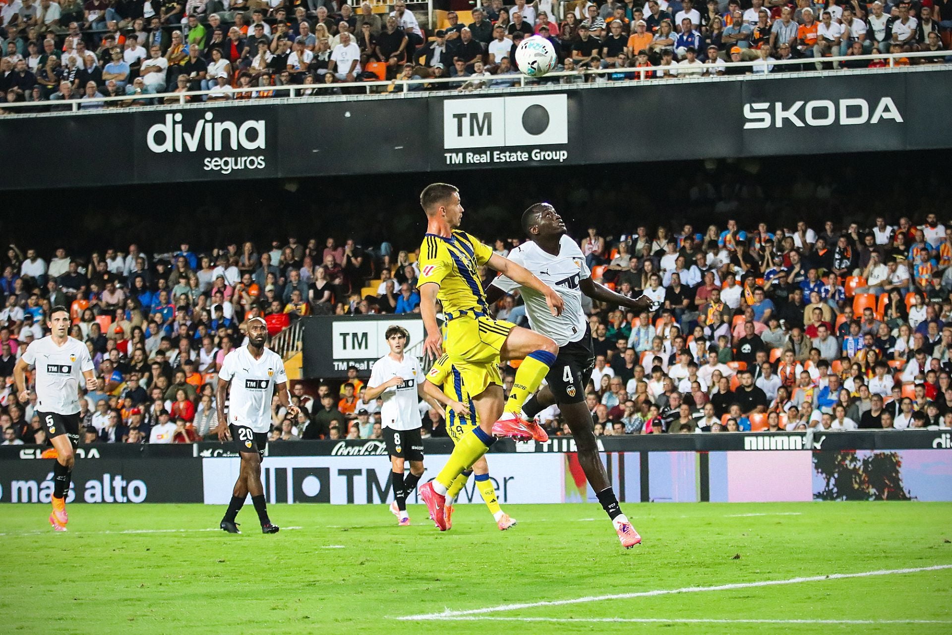 Las mejores jugadas de la remontada del Real Oviedo en Valencia