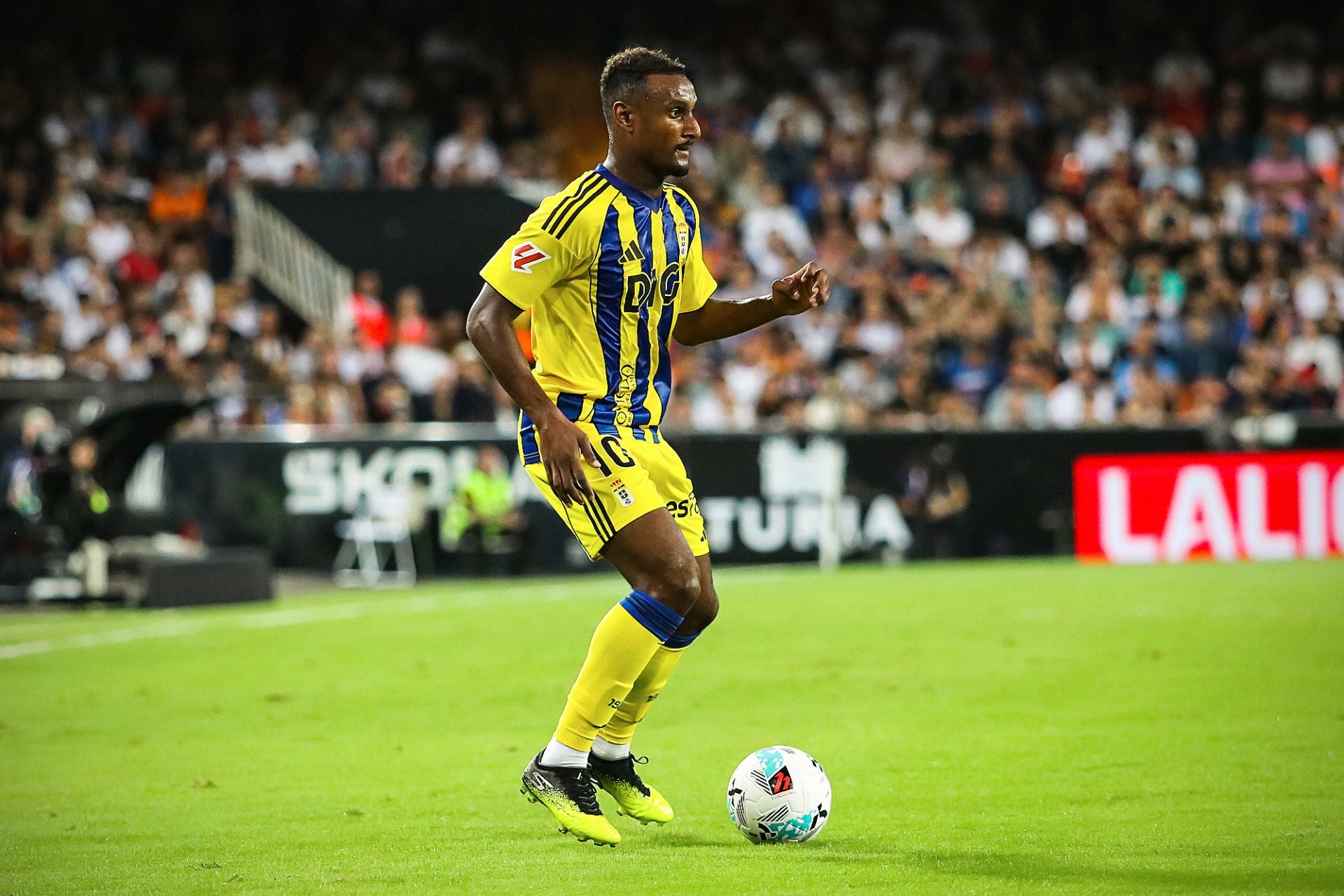 Las mejores jugadas de la remontada del Real Oviedo en Valencia