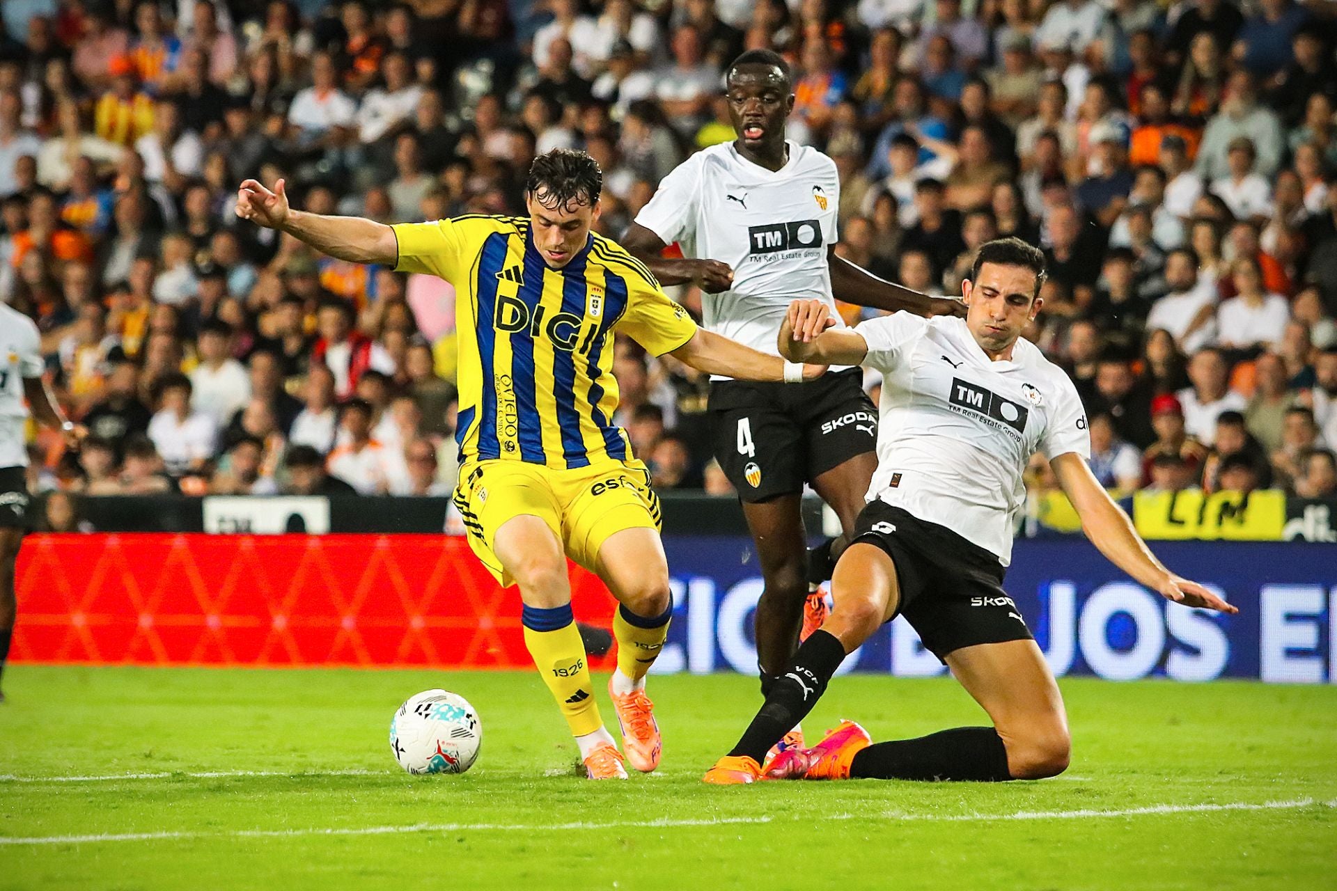 Las mejores jugadas de la remontada del Real Oviedo en Valencia