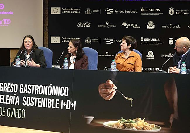 Paula Lamas, Iratxe Miranda y Génova Bilbao.