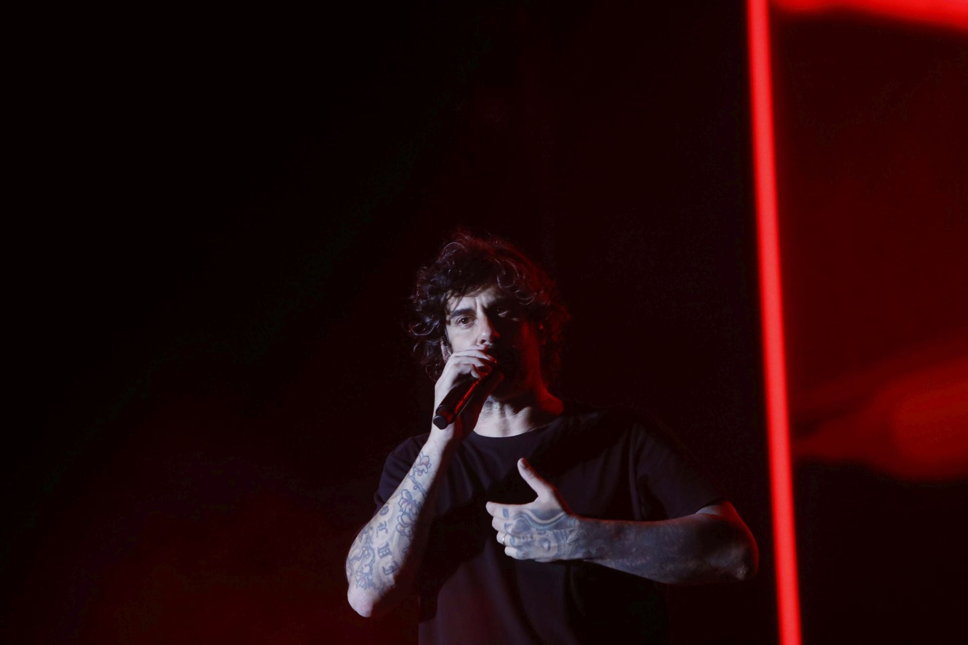 Melendi arrasa en su regreso a Avilés veinte años después