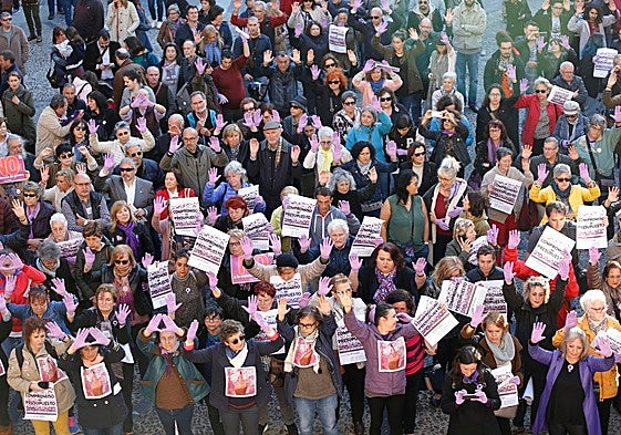 Manifestación contra la violencia de género en Gijón.