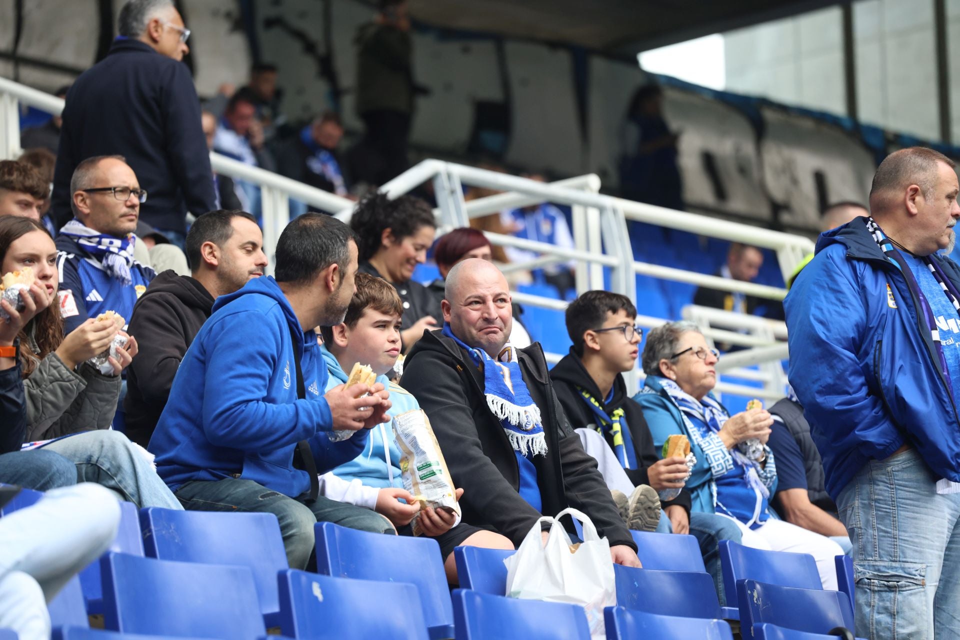 ¿Estuviste en el Real Oviedo - Levante? ¡Búscate!