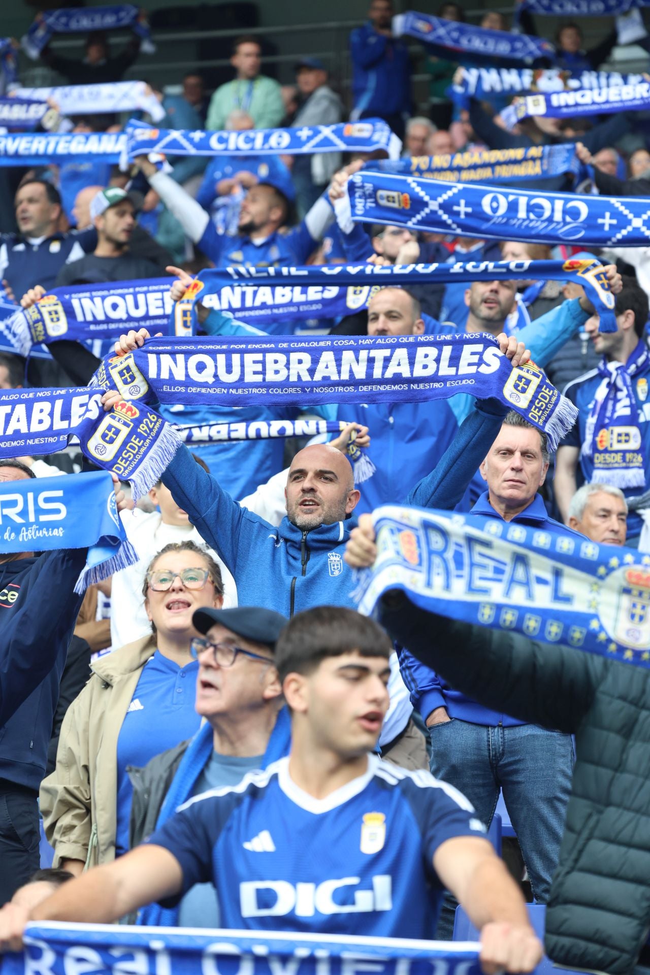 ¿Estuviste en el Real Oviedo - Levante? ¡Búscate!