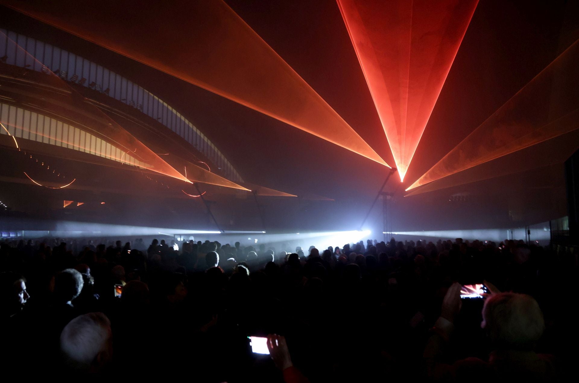 Oviedo brilla en su Noche Blanca, en imágenes