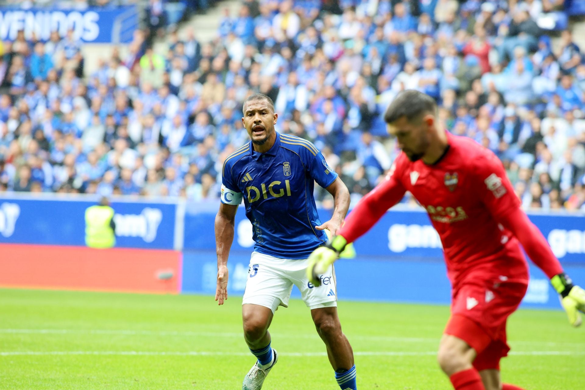 Las mejores jugadas del Real Oviedo 0-2 Levante, en imágenes