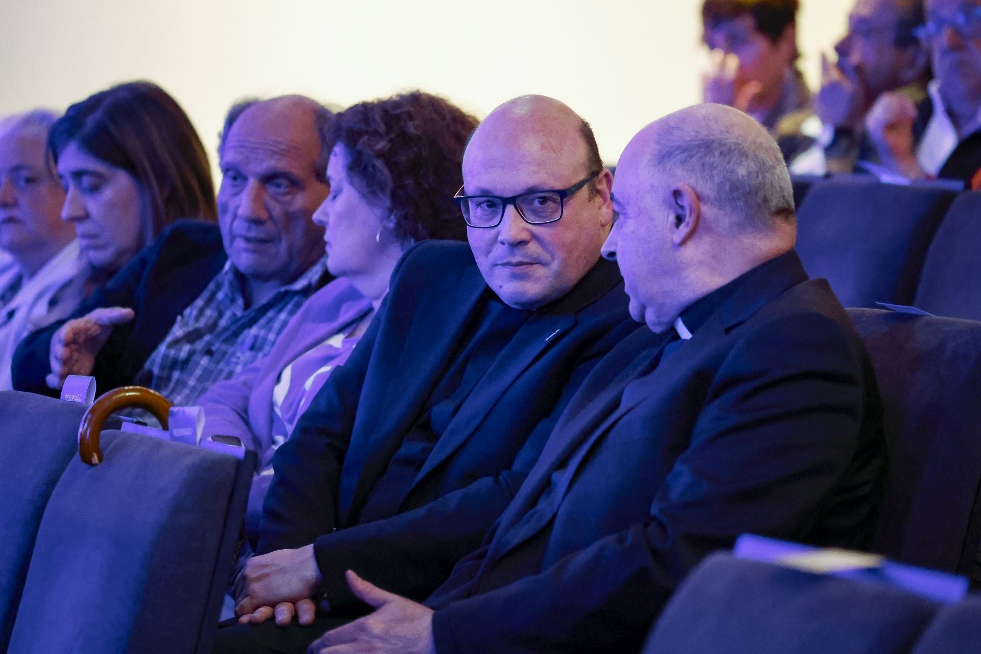 Así fue la presentación de la Fundación Corripio Alonso en el teatro Riera de Villaviciosa