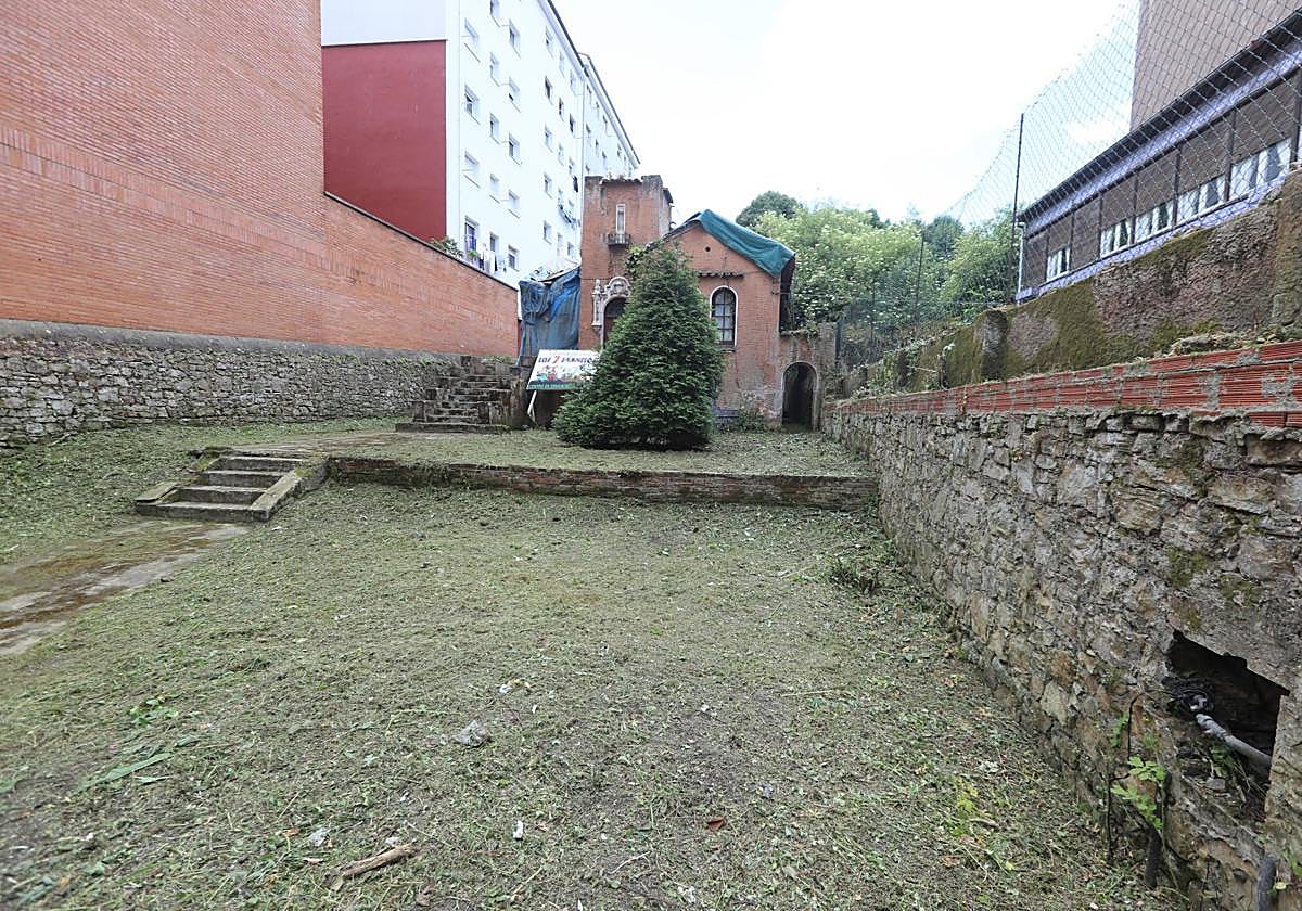 En la parte posterior del edificio de Los 7 Enanitos se construirá otra edificación y el jardín tendrá funciones terapéuticas.