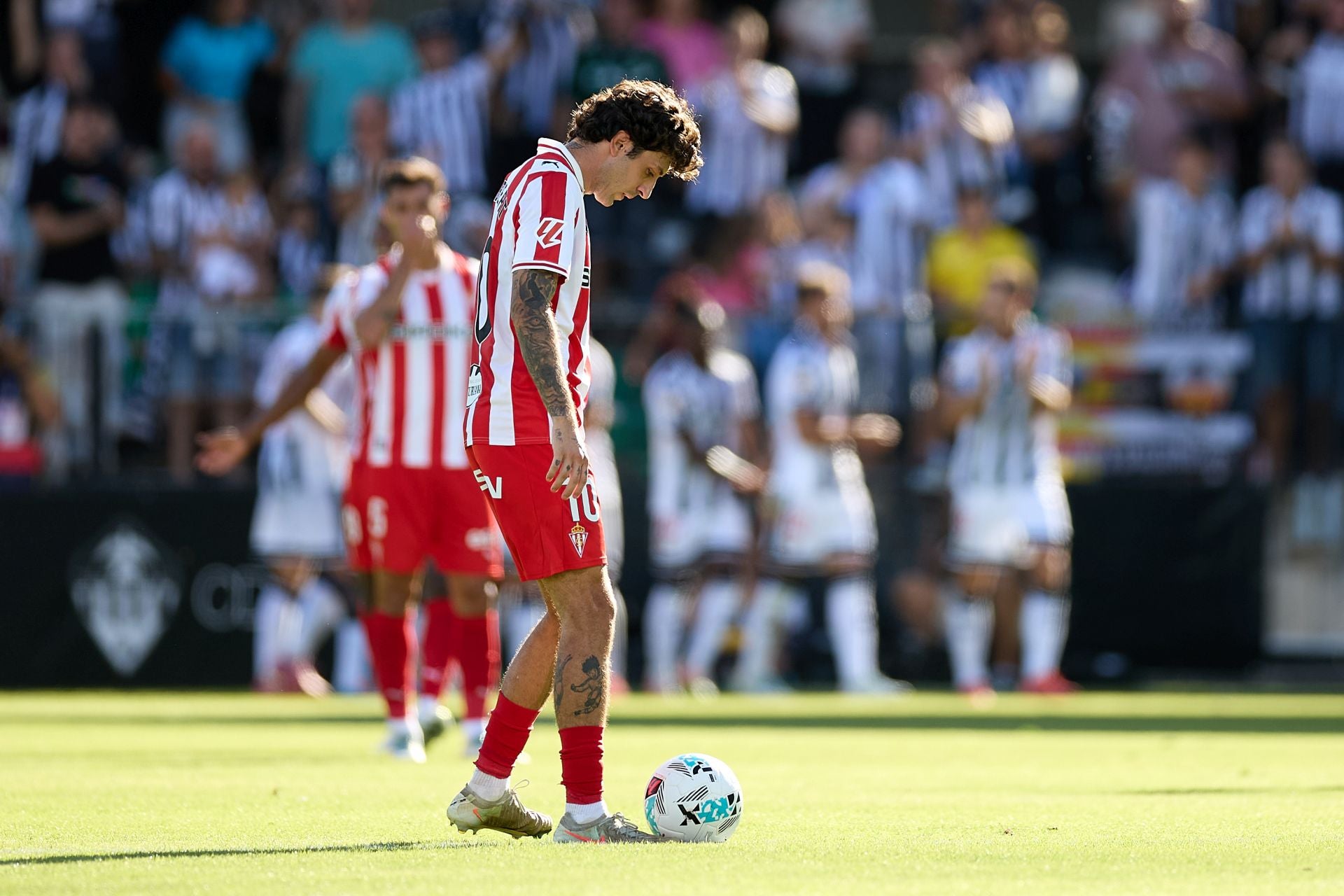 Las mejores jugadas del Castellón-Sporting, en imágenes
