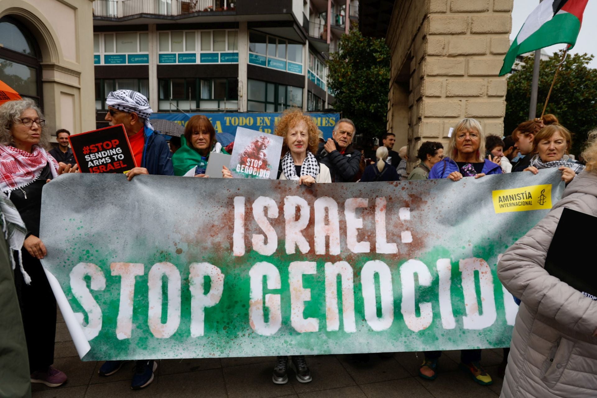 Las imágenes que deja la multitudinaria manifestación propalestina en Gijón