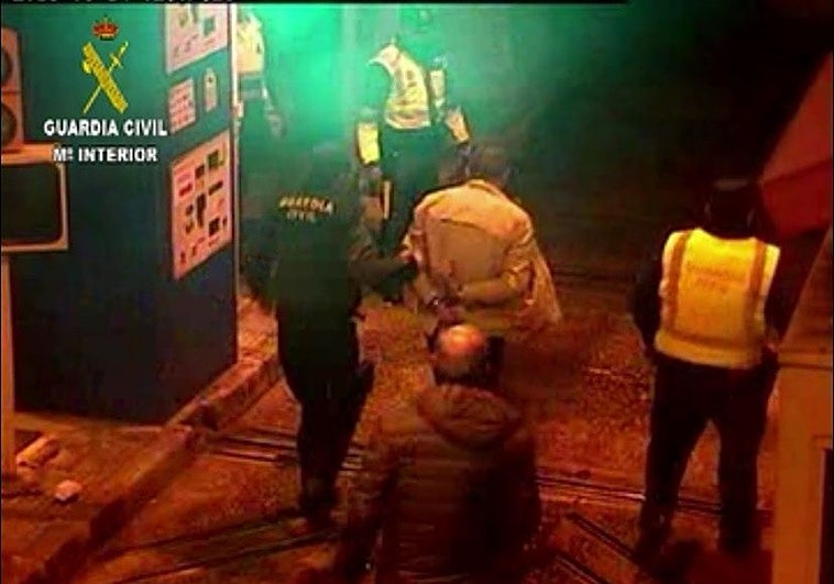 Detención de uno de los butroneros.