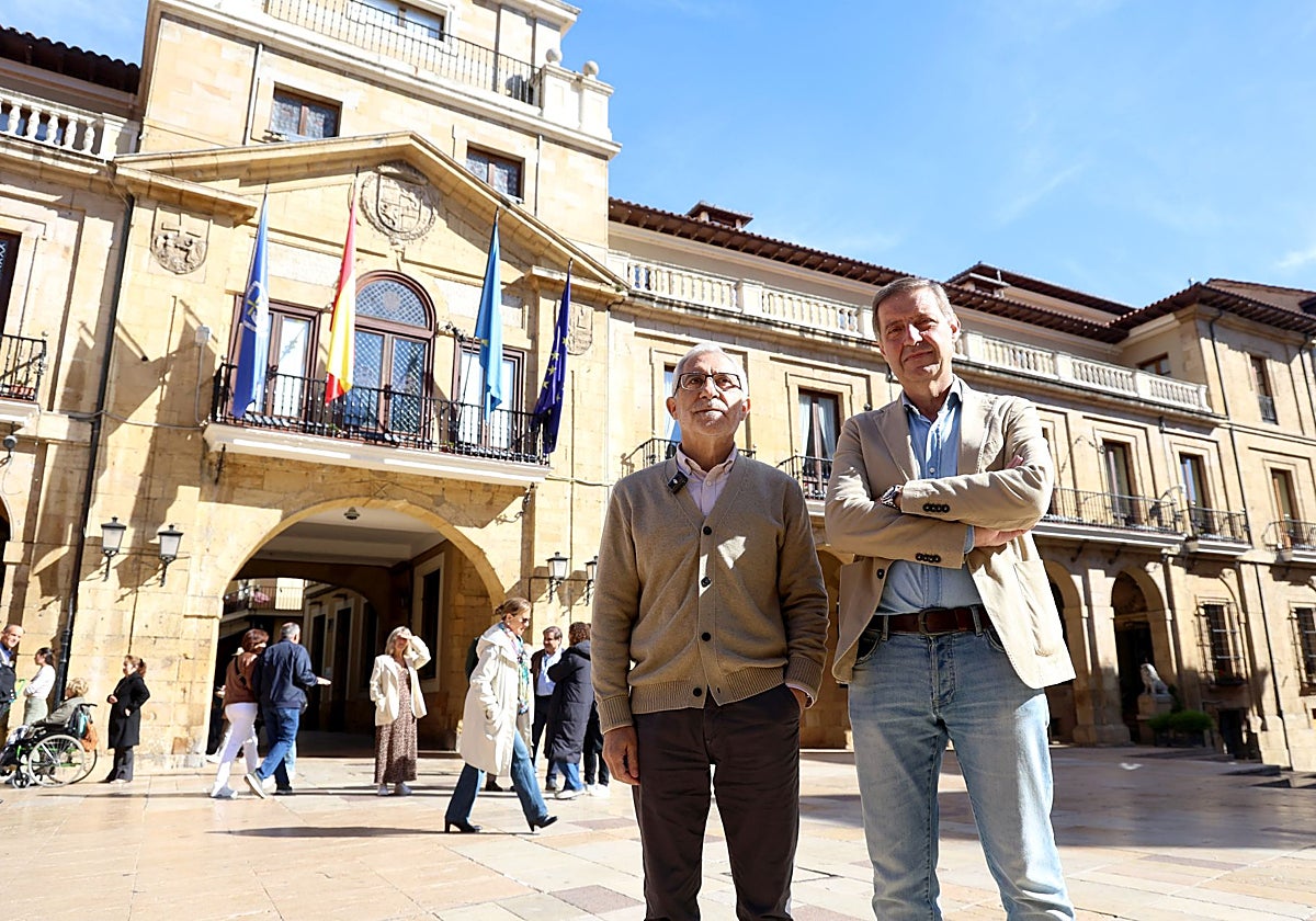 Gaspar Llamazares y Carlos Fernández Llaneza.