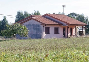 Los vecinos de Quintes, alarmados por la entrada de unos okupas en una casa: «Tenemos miedo del efecto llamada»