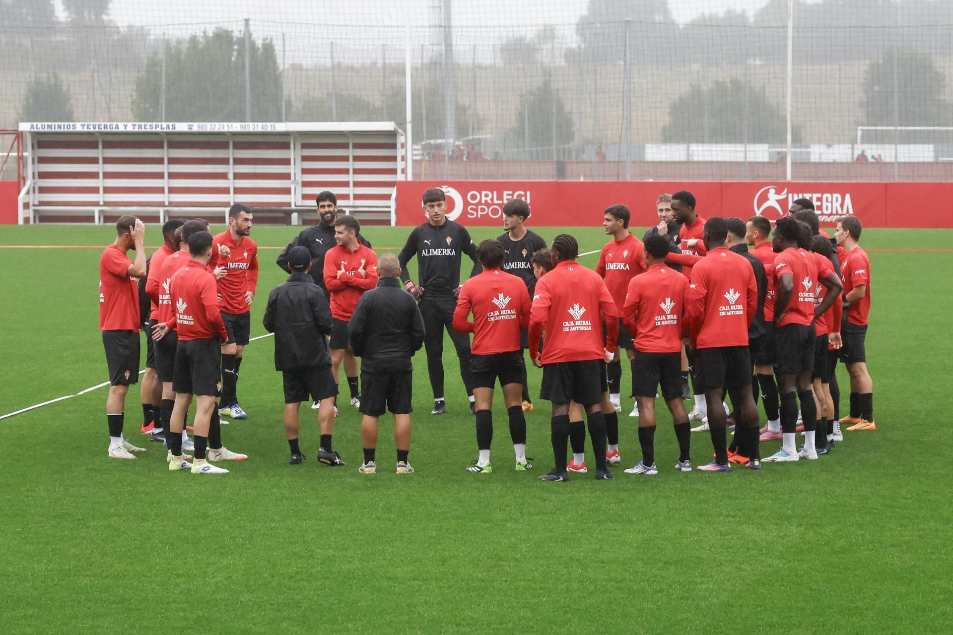 Así ha sido el primer día de Borja Jiménez, nuevo entrenador del Sporting de Gijón