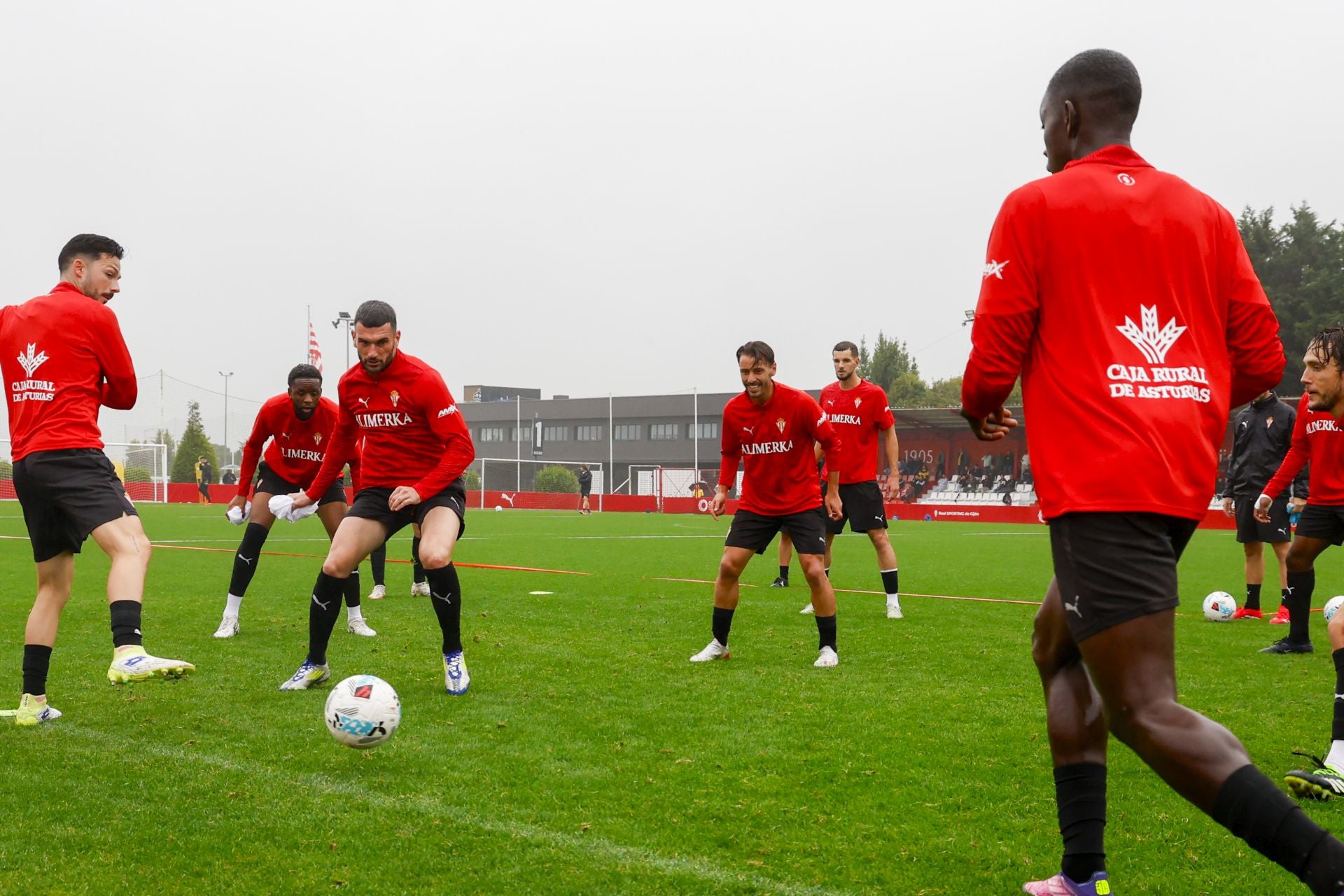 Así ha sido el primer día de Borja Jiménez, nuevo entrenador del Sporting de Gijón