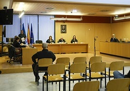 El acusado, J. M. C. B., durante el juicio en la Audiencia Provincial, en Gijón.