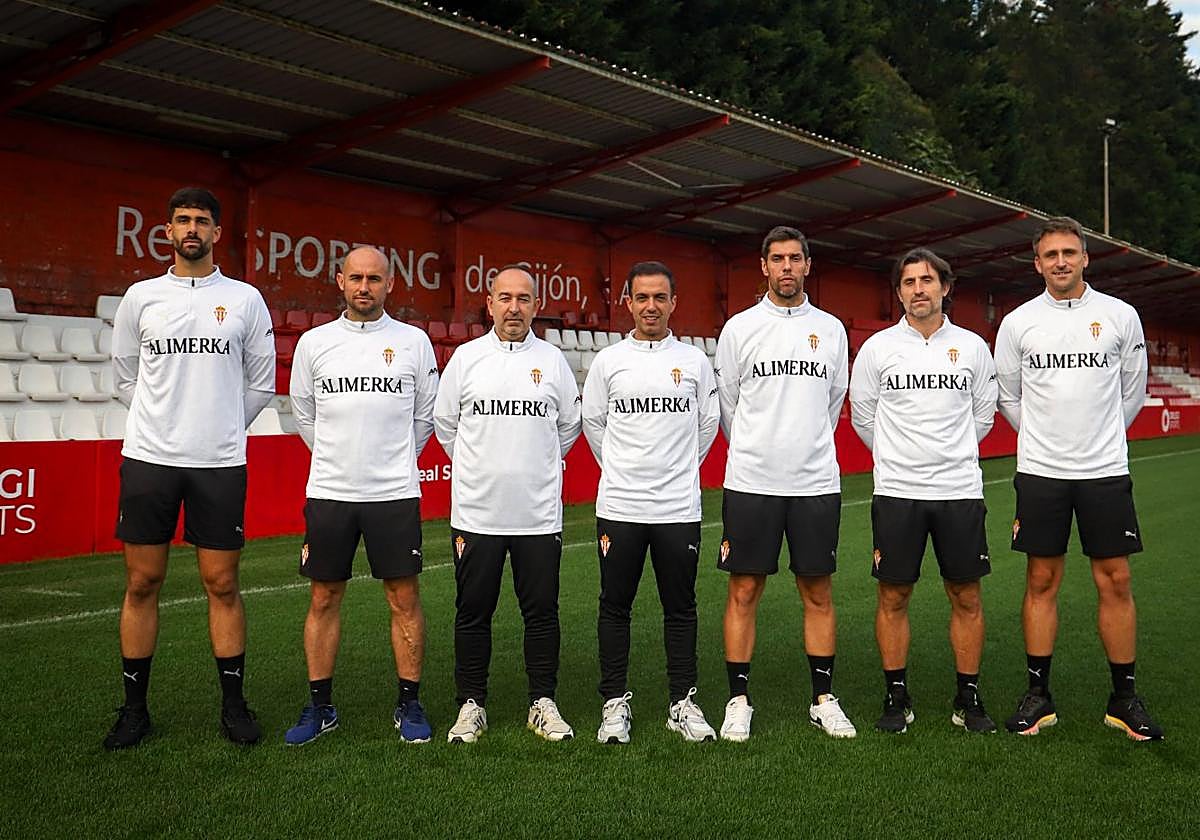 De izquierda a derecha, Carlos Castroagudín, Jorge Sariego, David de Dios, Borja Jiménez, Álex Martínez, Caco Morán y Javier Antuña.