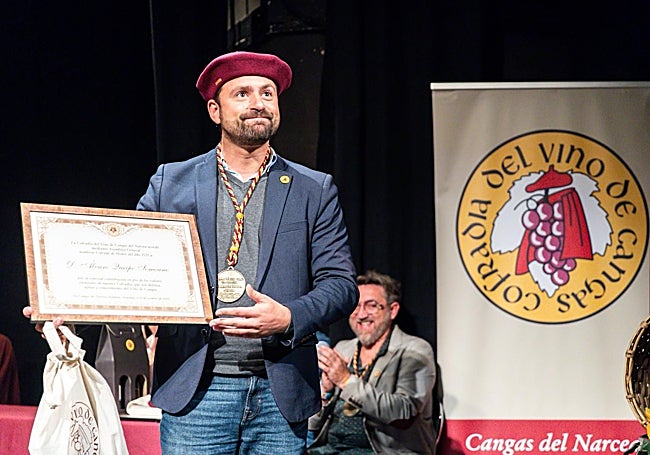 Álvaro Queipo, cofrade de honor.