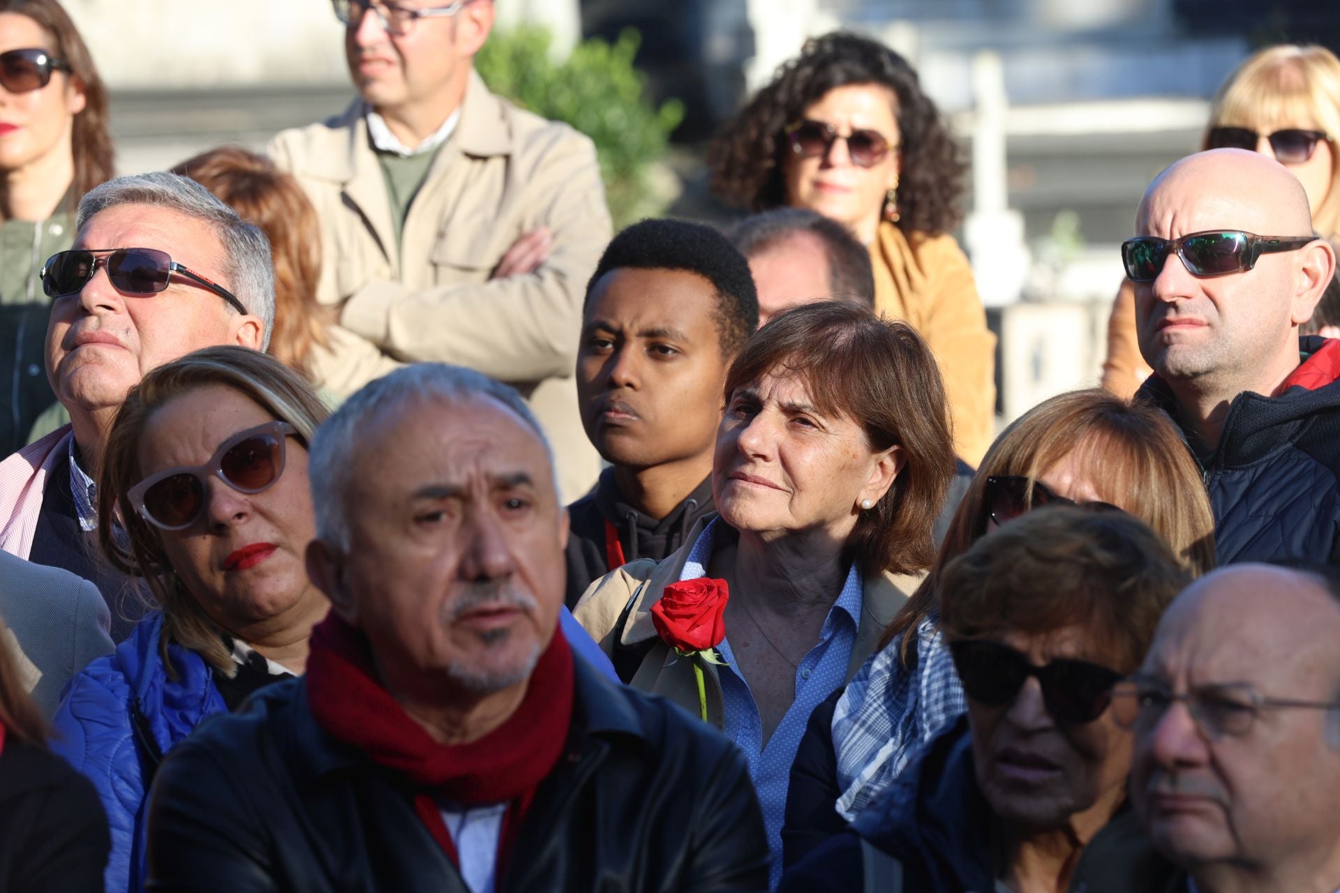 Emotivo homenaje a José Barreiro: «Cumplimos su deseo de regresar a Asturias»