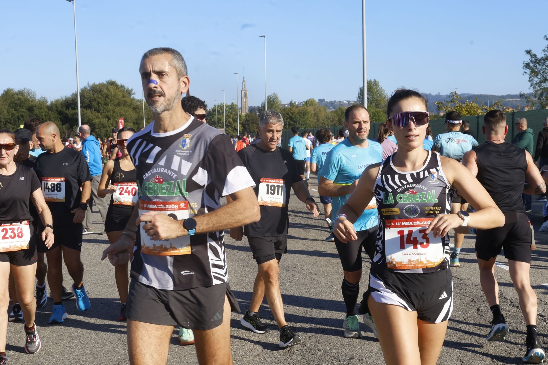 ¿Participaste en la Media Maratón de Gijón? ¡Búscate en las fotos! (1)