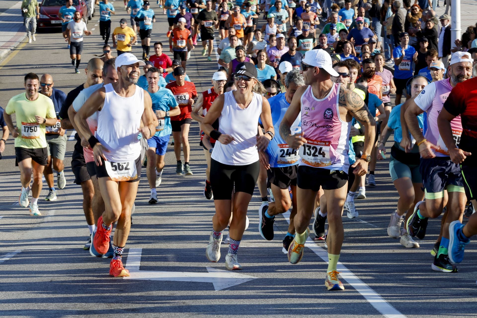 ¿Participaste en la Media Maratón de Gijón? ¡Búscate en las fotos! (1)